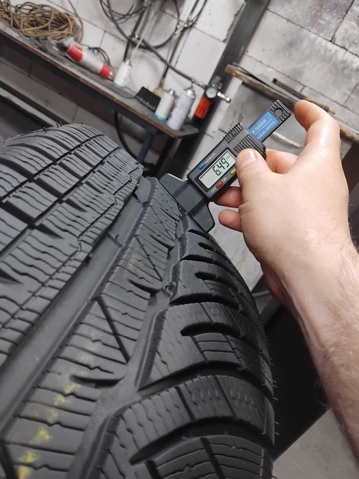 Шини бу 235/45 R19 Michelin Pilot Alpin PA4 Комплект Зима