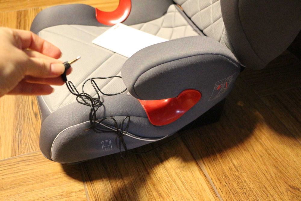 Автокресло Recaro Monza Nova 2 Seatfix (15-36кг) Рекаро