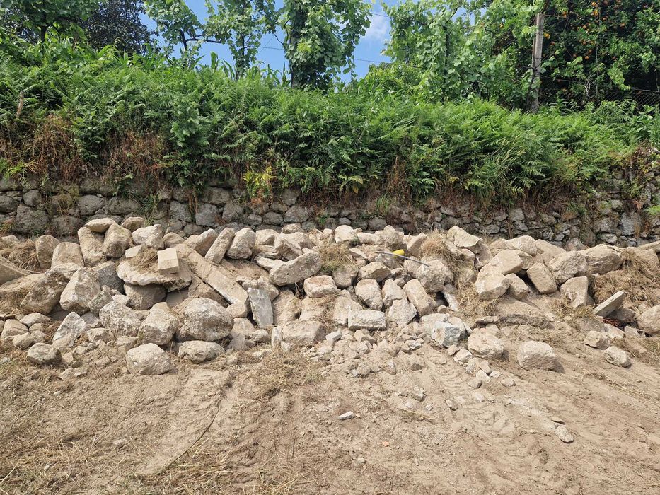 Pedra  velha  para venda