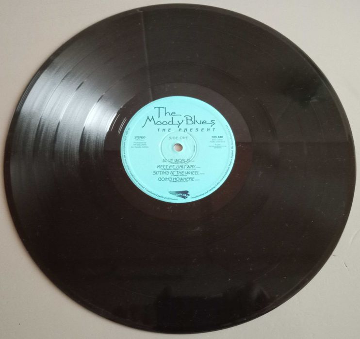 Moody Blues - - - - - The Present - - - - - LP