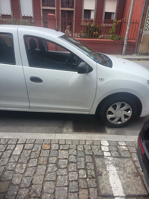 Dacia Sandero 1.0 SCe (2020) – Nacional – Muito Económico (91.000 km)