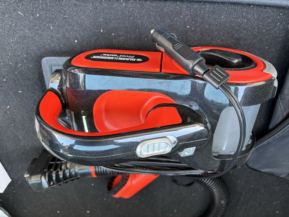 Odkurzacz samochodowy Black & Decker