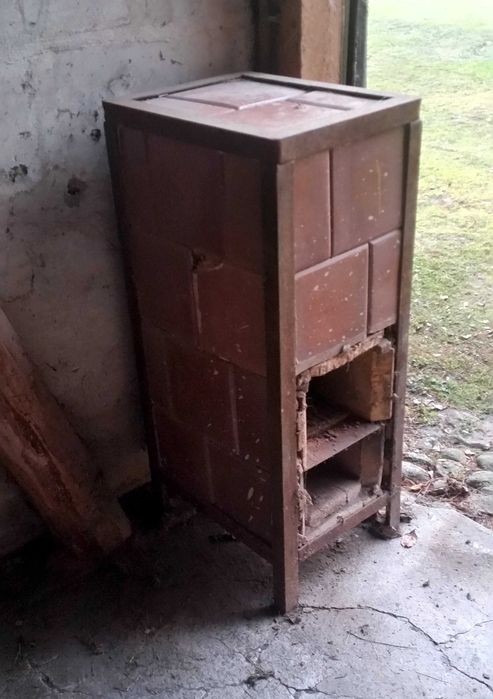 Piec węglowy / na drewno typu koza