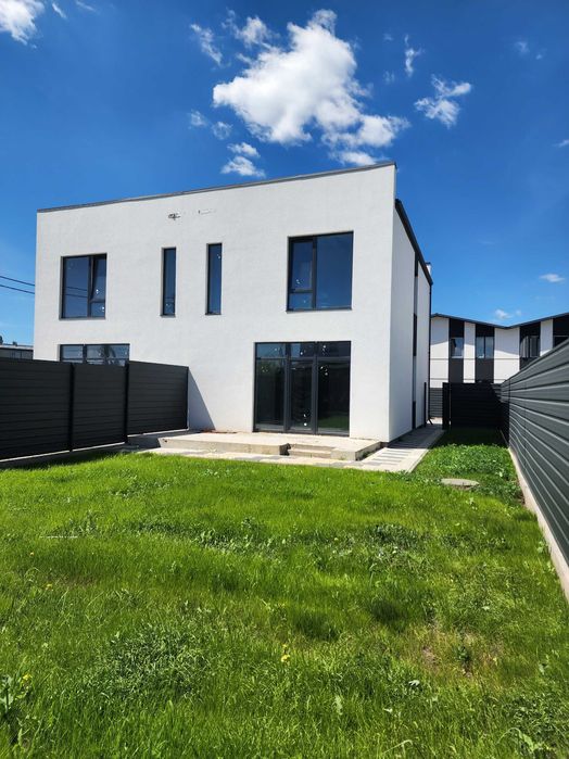 Вітаю. Продам Будинок, 110 м2, 2,8 сотки, Білогородка.