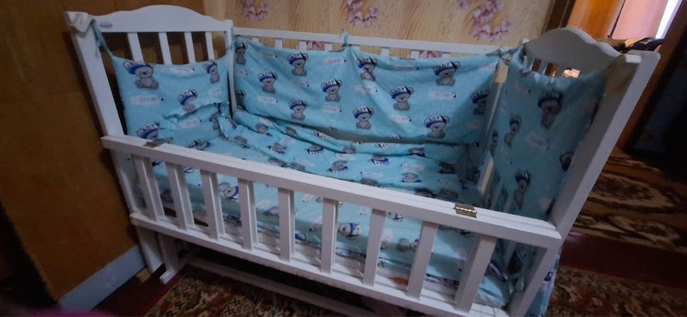 Детская кроватка