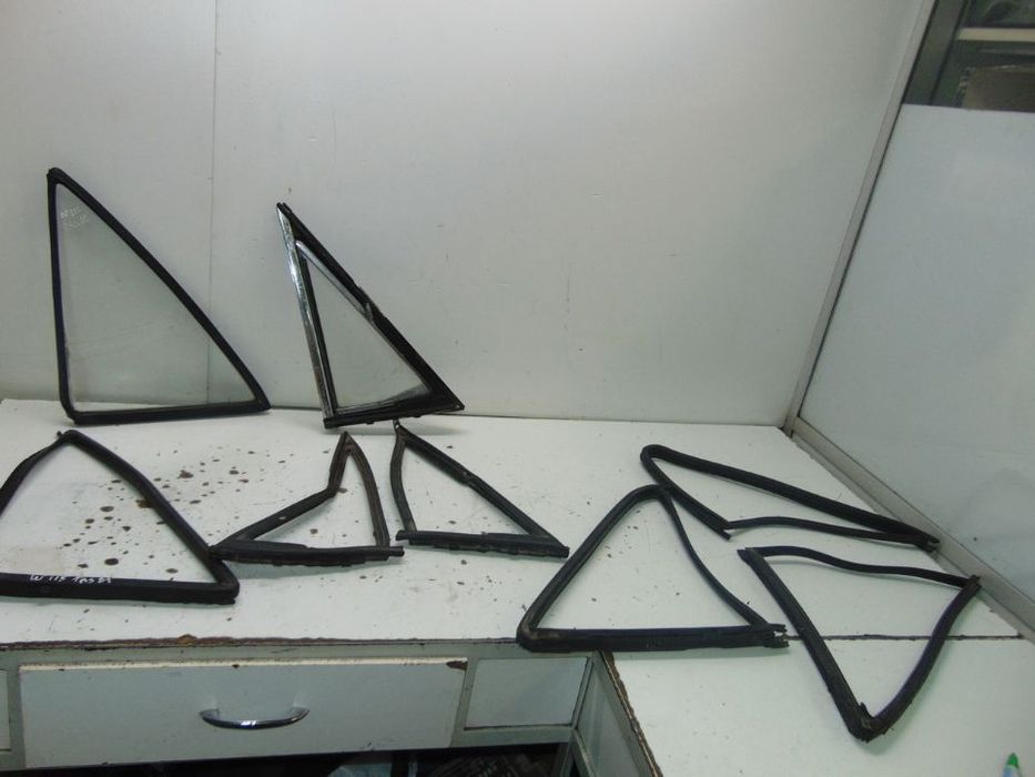 Mercedes w114 e 115 vidro triangular e + peças