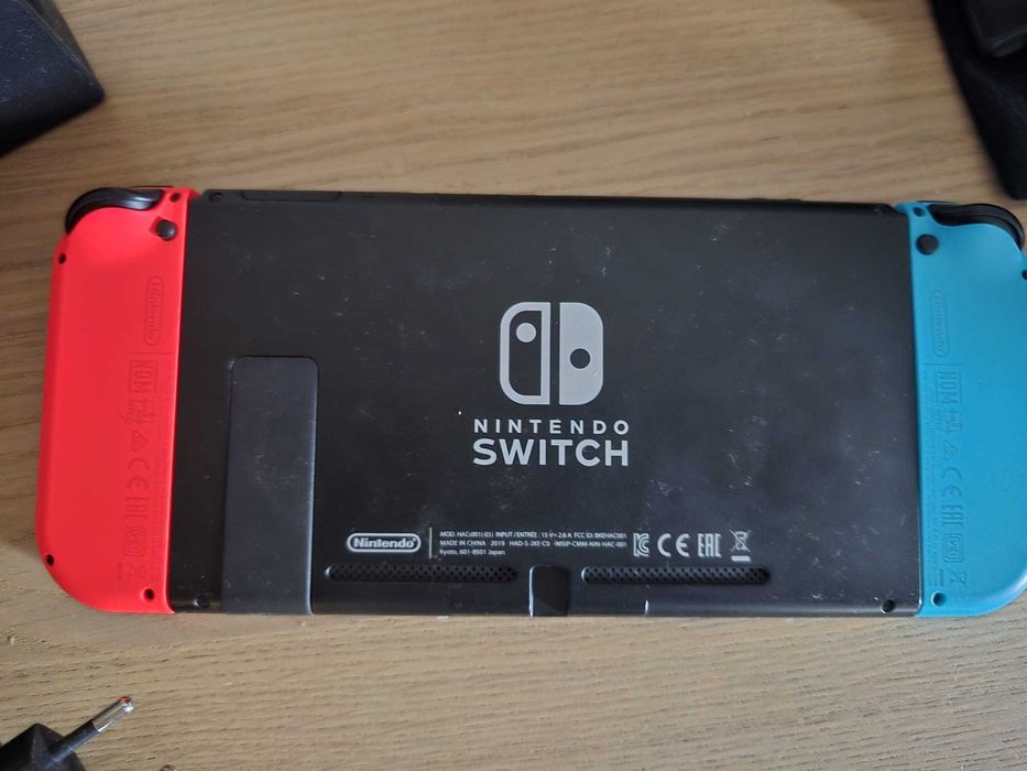 Nintendo Switch V2 C/Acessórios
