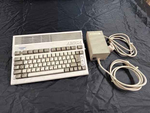 Amiga Commodore A600 pc rare