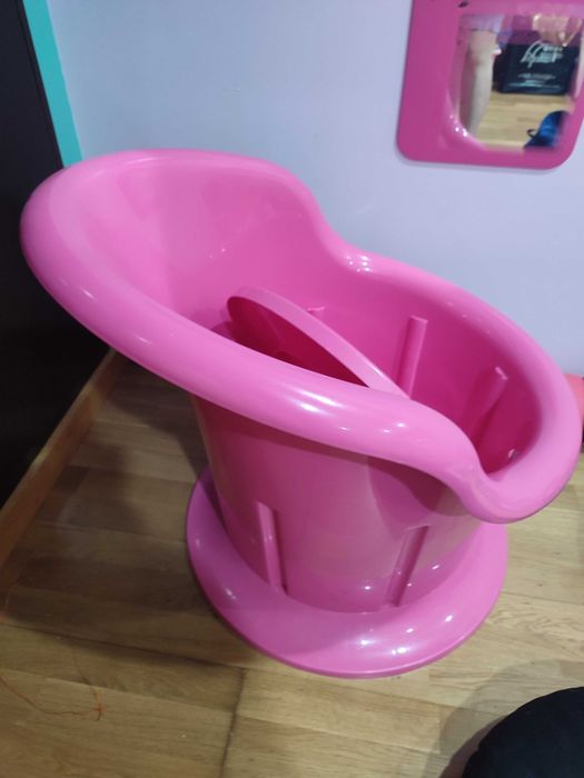 Cadeirão cor de rosa