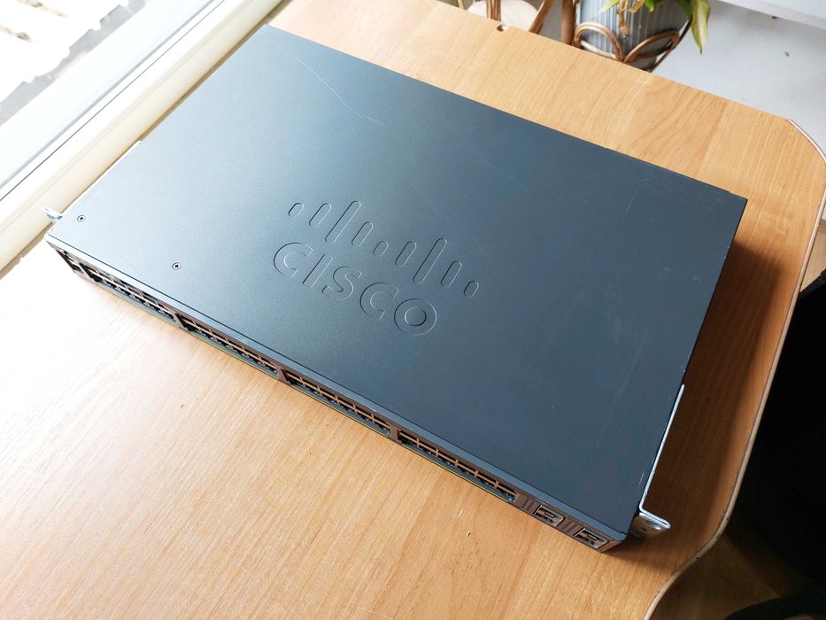 Switch przełącznik sieciowy Cisco Catalyst WS-C2960X-48TS-L 48x 1Gb