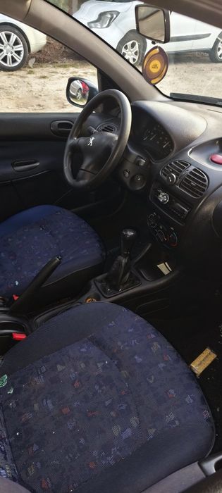 Peugeot 206  jantes especiais reparar chapa ou para peças — photo 5