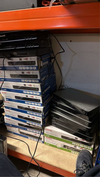 Lote de Leitores DVD/Blu-ray – Toshiba, Samsung, Panasonic (≈40 unid.)