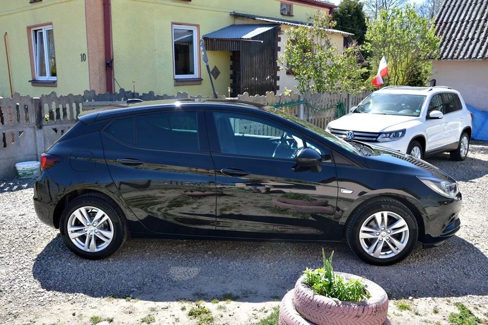 Opel Astra 1.4 TURBO_Sport_Kamera_Radar_SUPER STAN