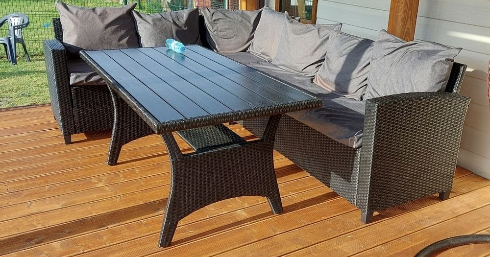 Zestaw  z technorattanu naroznik plus stol