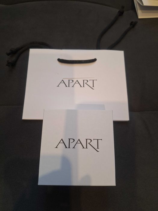 Kartonik Apart 8,6 cm x 8,6 cm plus torebka 15,9 cm x 12 cm