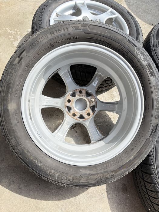 Продам титани з резиною 205/55/R16