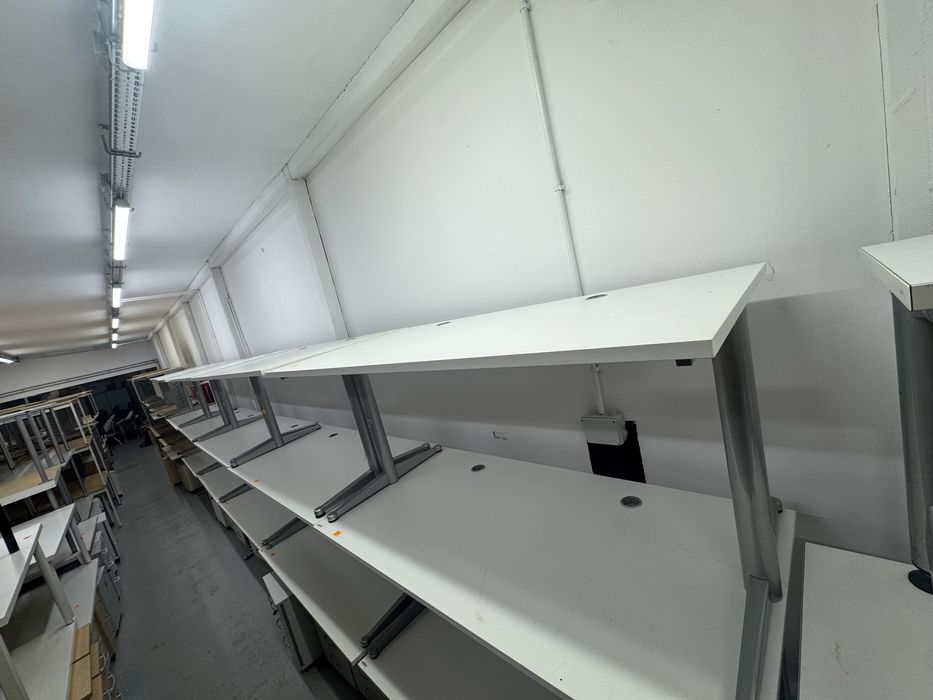 Biurko firmy, Mikomax  160/80 ,metalowy stelaż, uzywane,poleasingowe