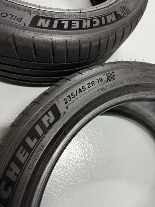 Opony Michelin pilot sport 4 ,nowe ,letnie MB homologacja 235/45/19
