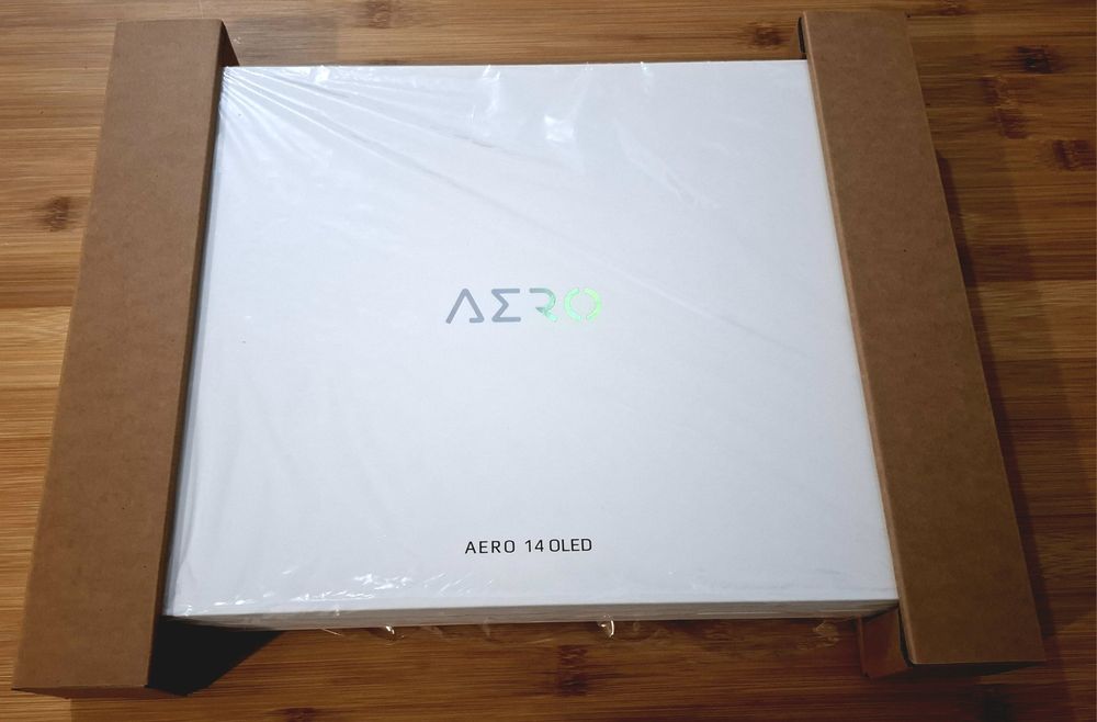 Computador portátil Gigabyte AERO 14