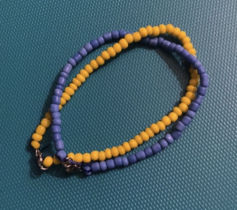 Brasoletka 20,5 cm z koralikow zolta z niebieska Ukraina