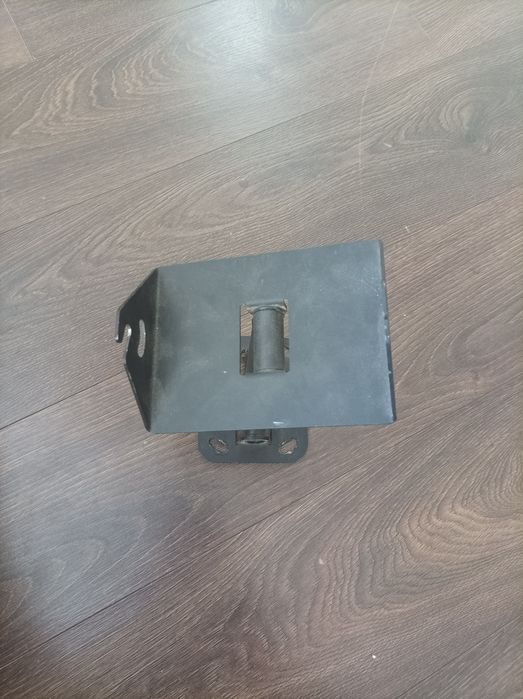 Продам різні кріплення до телевізора