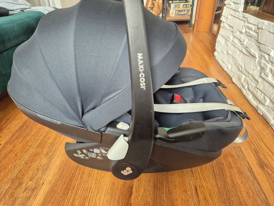 Fotelik/nosidełko Maxi Cosi Pebble 360 Pro2 grafitowy