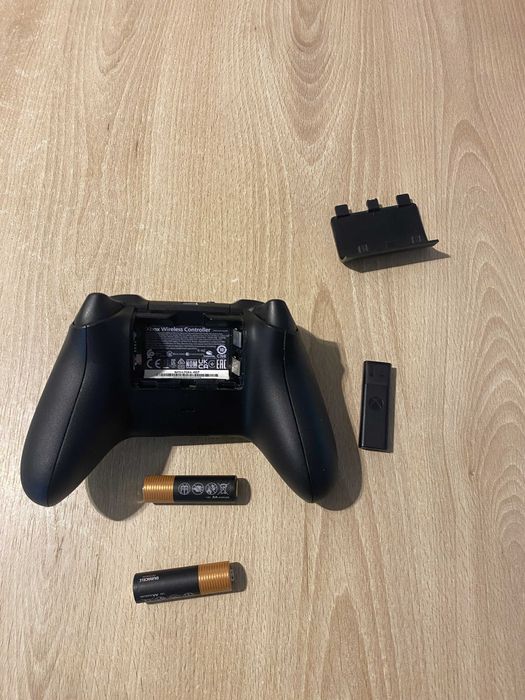 Xbox Series X z adapterem na PC