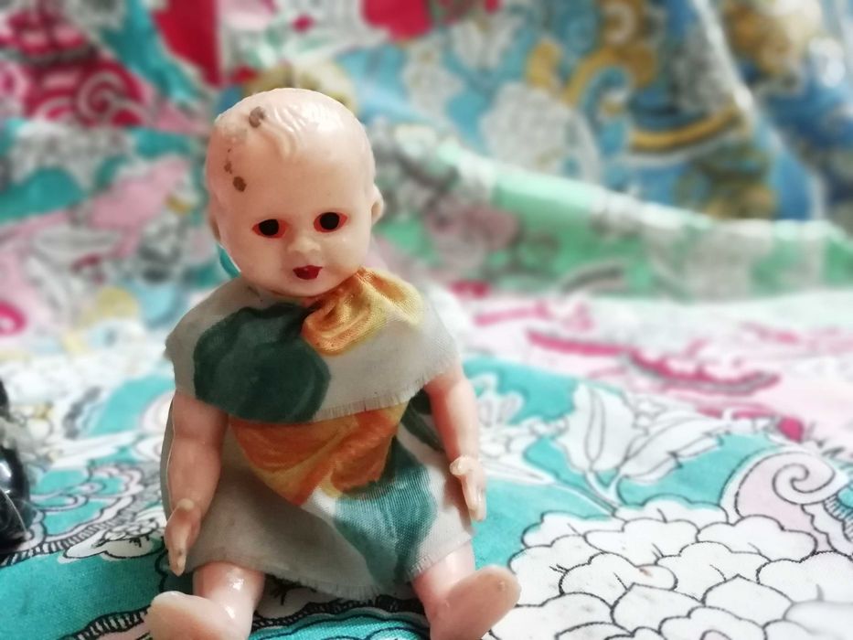 Bonecos antigos para casa de bonecas em celuloide e articulados