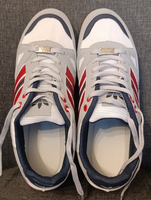 Buty sportowe adidas r 42