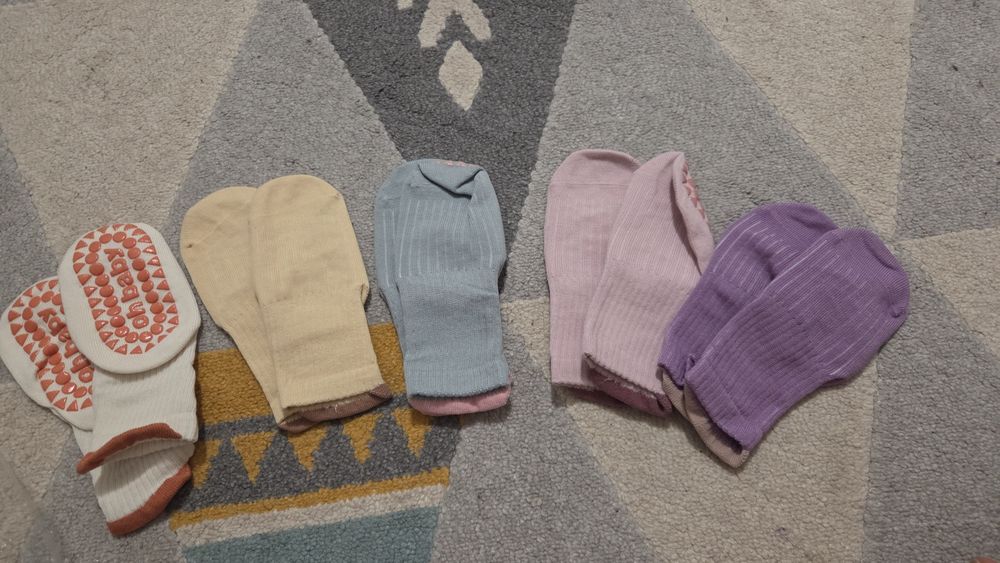 Skarpetki dziecięce 5 par NOWE