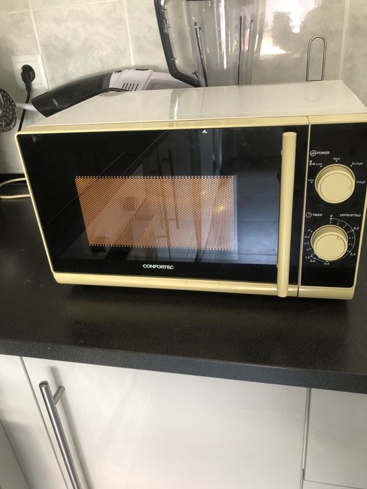 Microondas a funcionar bem marcs Confortec