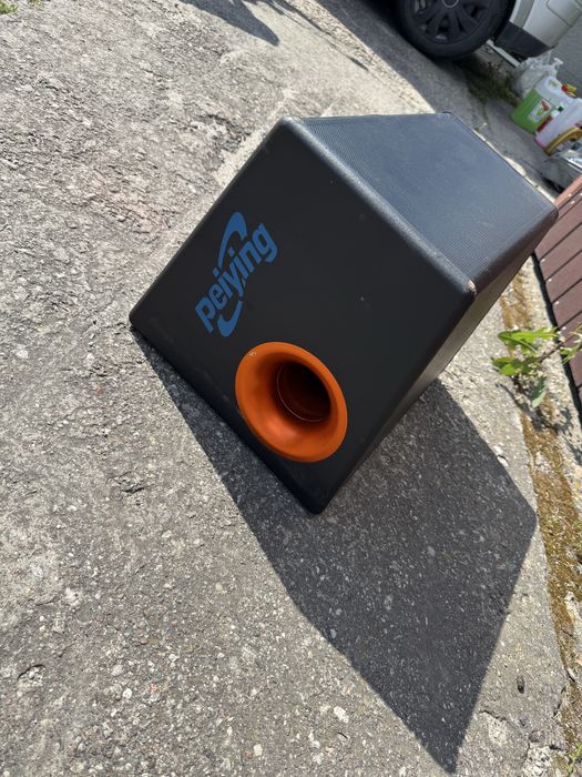 Tuba do samochodu!