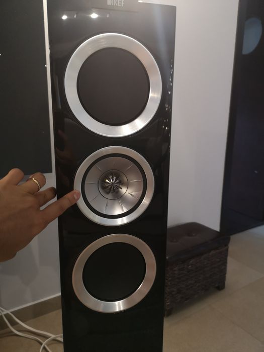 Uniq Q  SP1632 kef r500