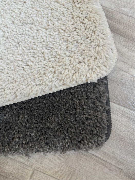 Ворсистий килим в графітовом кольрі
