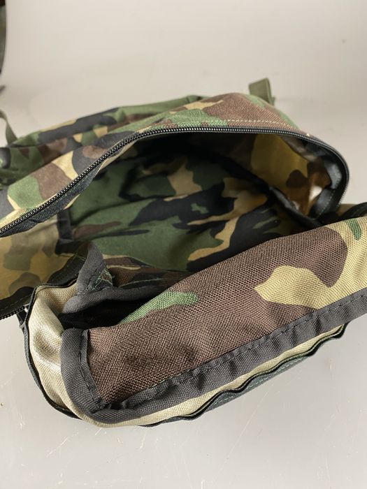 Mochila militar pequena