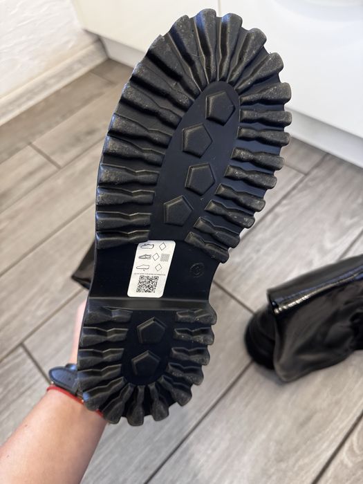 Лаковые ботфорты ASOS