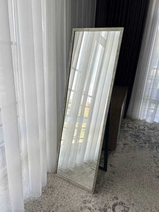 Дзеркало в рамці срібло. Зеркало в полный рост. Напольное/настенное