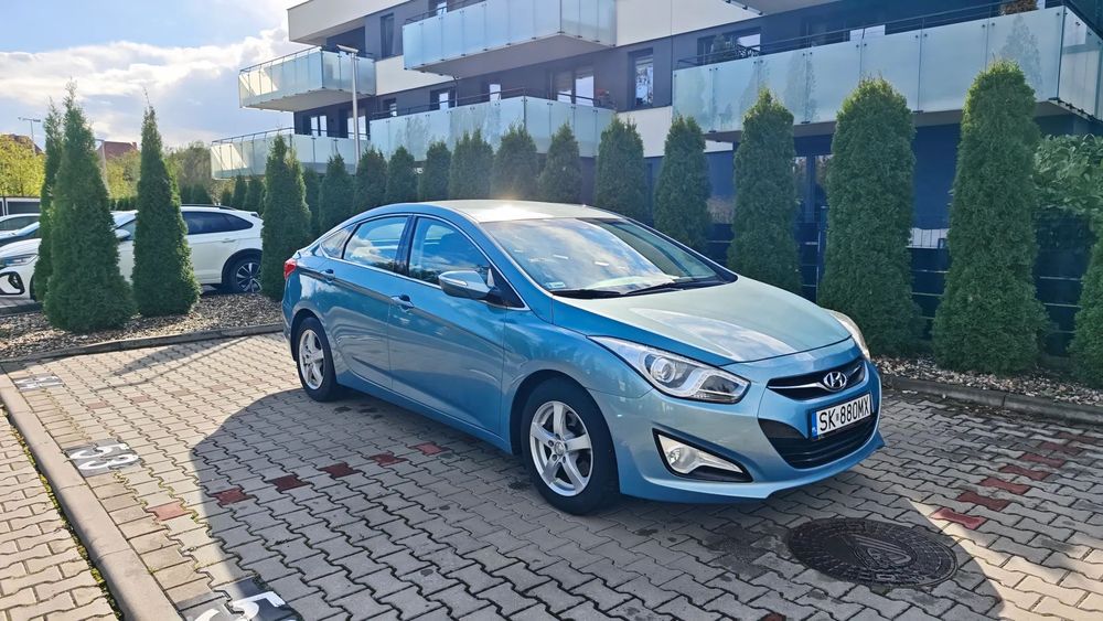 Hyundai i40 Hyundai i40, bardzo zadbany, bezwypadkowy, stan bardzo dobry