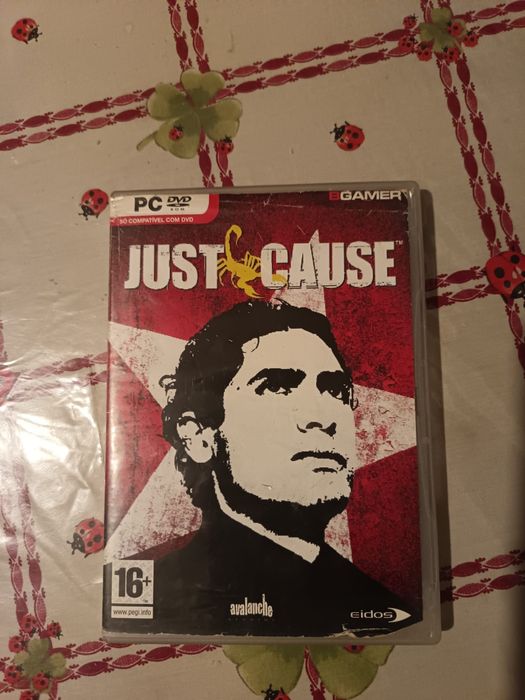 jogo Just Cause para PC em formato físico + oferta brindes
