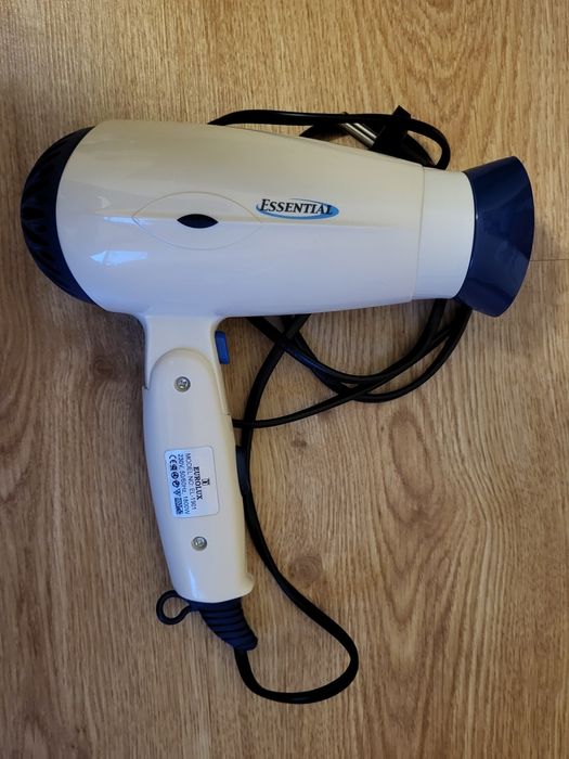 Компактний фен Eurolux EL-1901