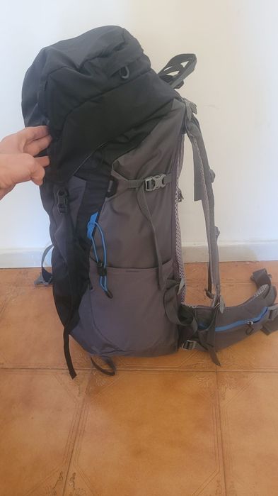 mala grande para viajar.