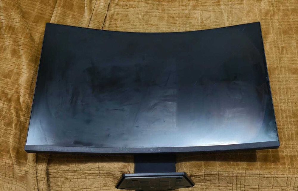 Monitor LG 32 polegadas quad hd (para peças) ecrã partido