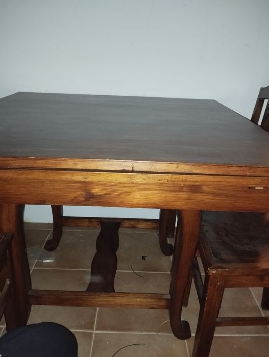 Mobília de sala de madeira maciça antiga