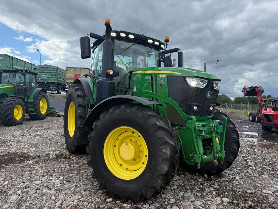 John Deere 6250R  Ciągnik John Deere 6250R 2018r
