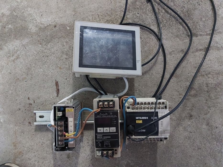 kompletny „starter kit” do nauki PLC
