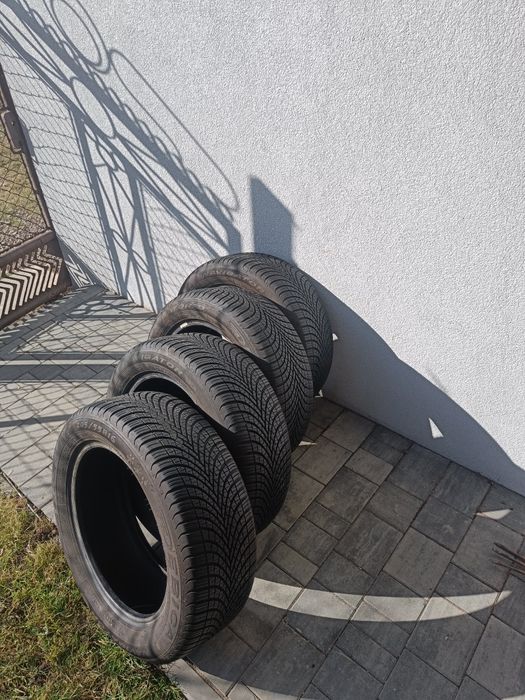 Komplet opon całorocznych Dębica Navigator 3