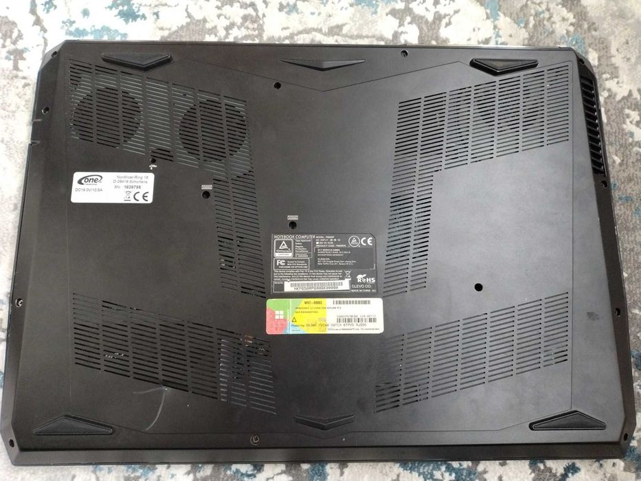 Игровой Clevo P650RP i7-6700HQ/GTX 1060 6Gb/DDR4 12Gb/SSD 256Gb