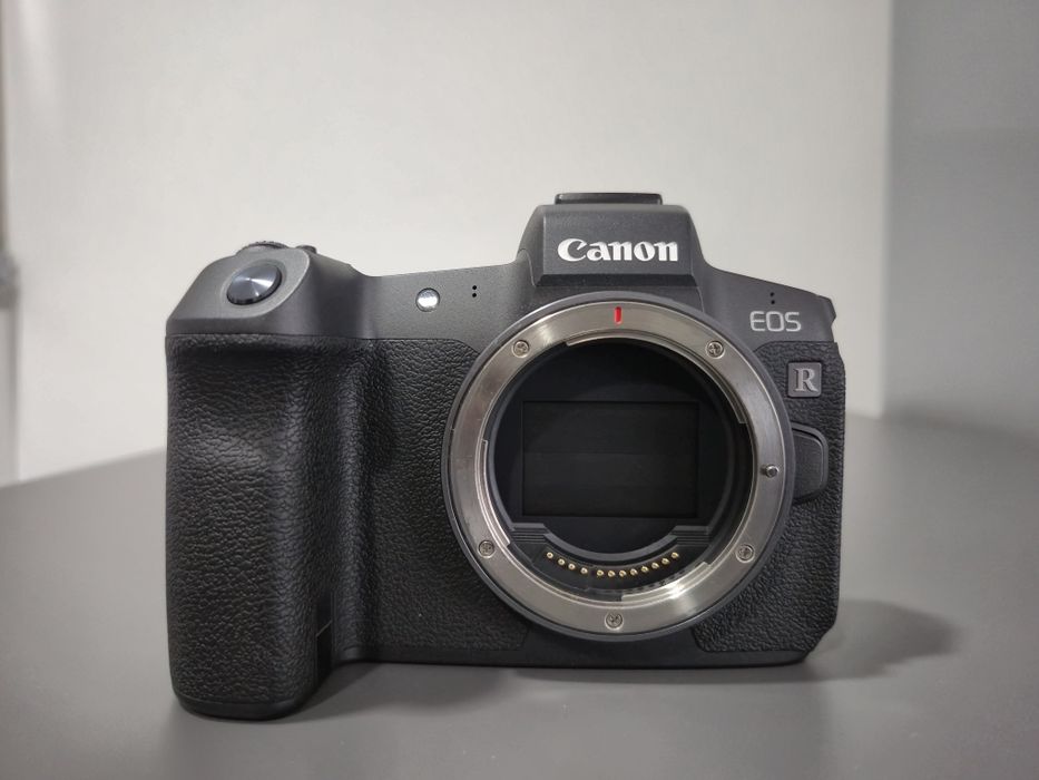 Maquina fotográfica Canon EOS R