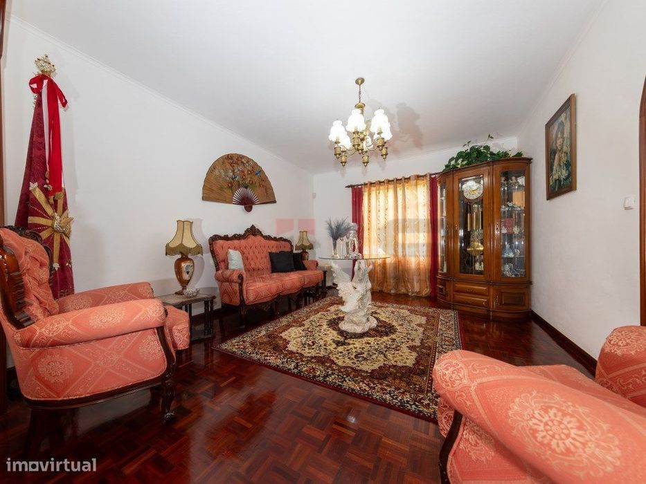 Moradia Exclusiva com Vista Mar + Terreno Urbano Independente (Fren...