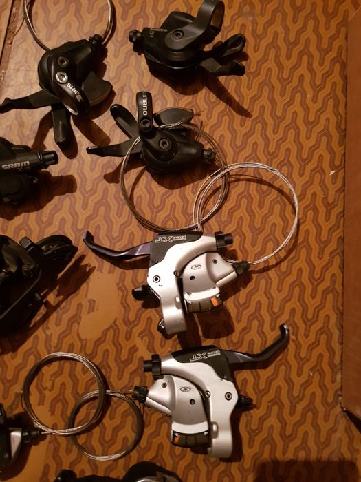 Манетки Моноблоки скоростей  Shimano с тросами Тормоз